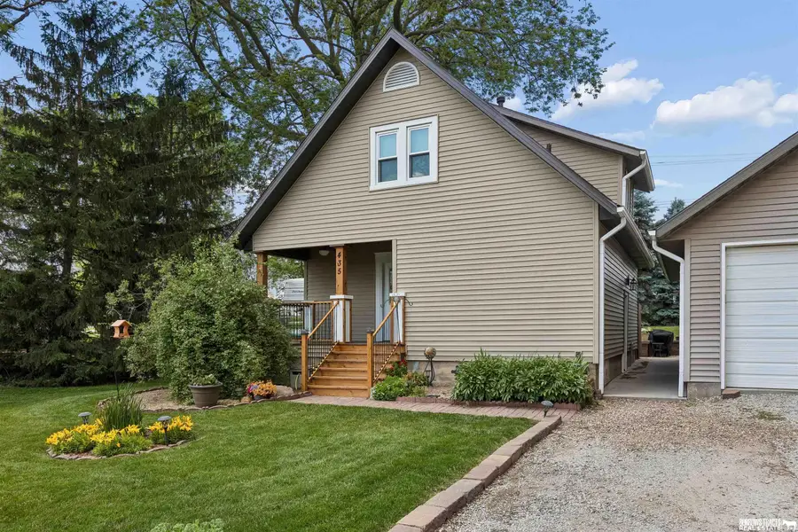 435 B Street, Palmyra, NE 68418 - #3