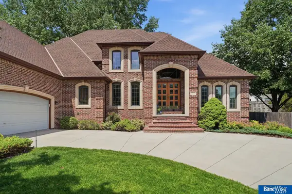 5925 Dobsons Court, Lincoln, NE 68516