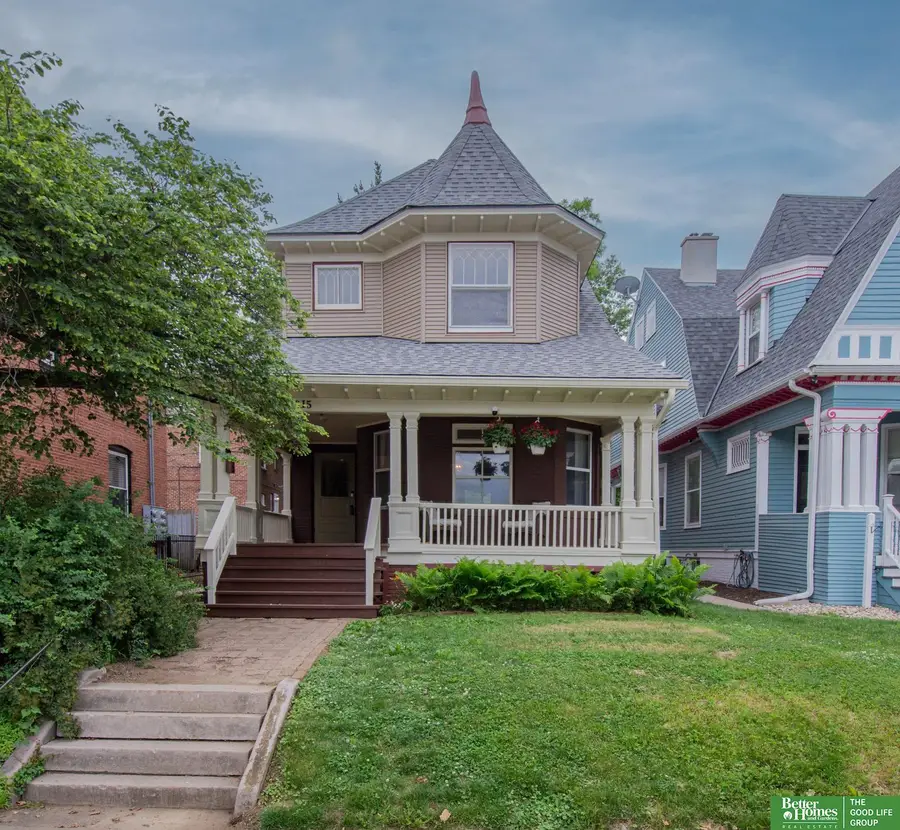 3015 Pacific Street, Omaha, NE 68105 - #2