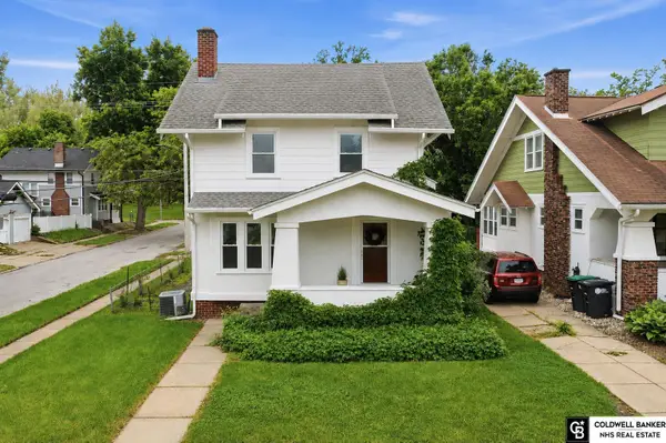 2851 Bauman Avenue, Omaha, NE 68112