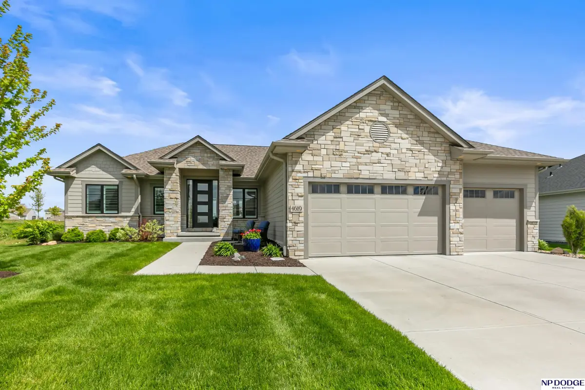 4619 N 192 Avenue, Elkhorn, NE 68022 - #1