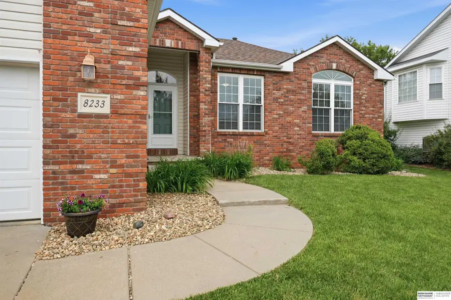 8233 Mackenzie Road, Lincoln, NE 68505 - #2