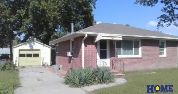 5042 Holdrege Street, Lincoln, NE 68504
