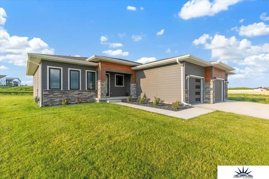 19950 Weir Street, Omaha, NE 68135 - #2