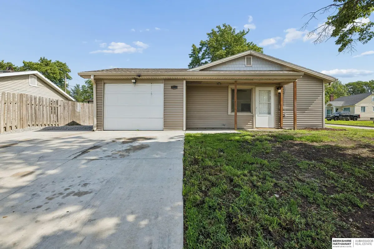 1544 Burnham Street, Lincoln, NE 68502 - #1