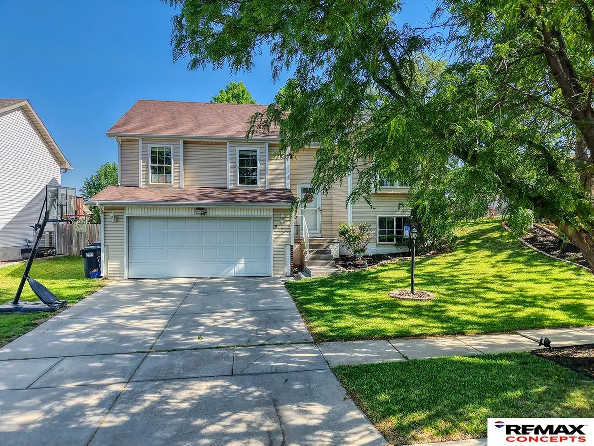 920 W Grassland Place, Lincoln, NE 68522 - #1