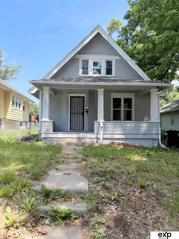3504 Grand Avenue, Omaha, NE 68111