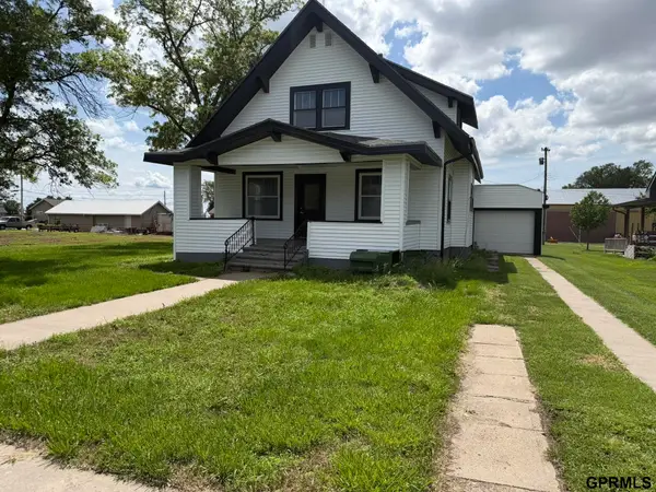 209 S Peach Street, Shickley, NE 68436