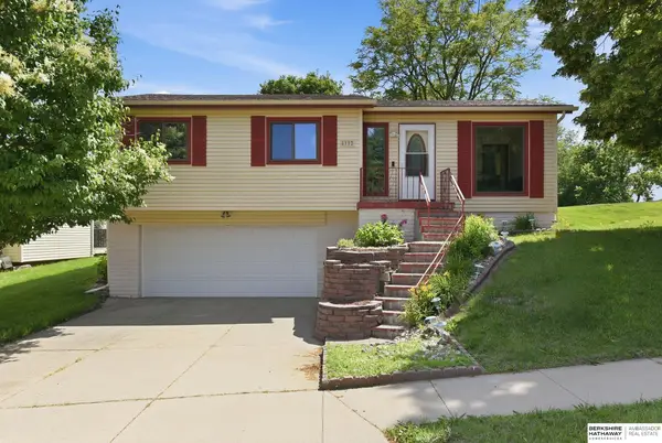 6330 N 109th Circle, Omaha, NE 68164