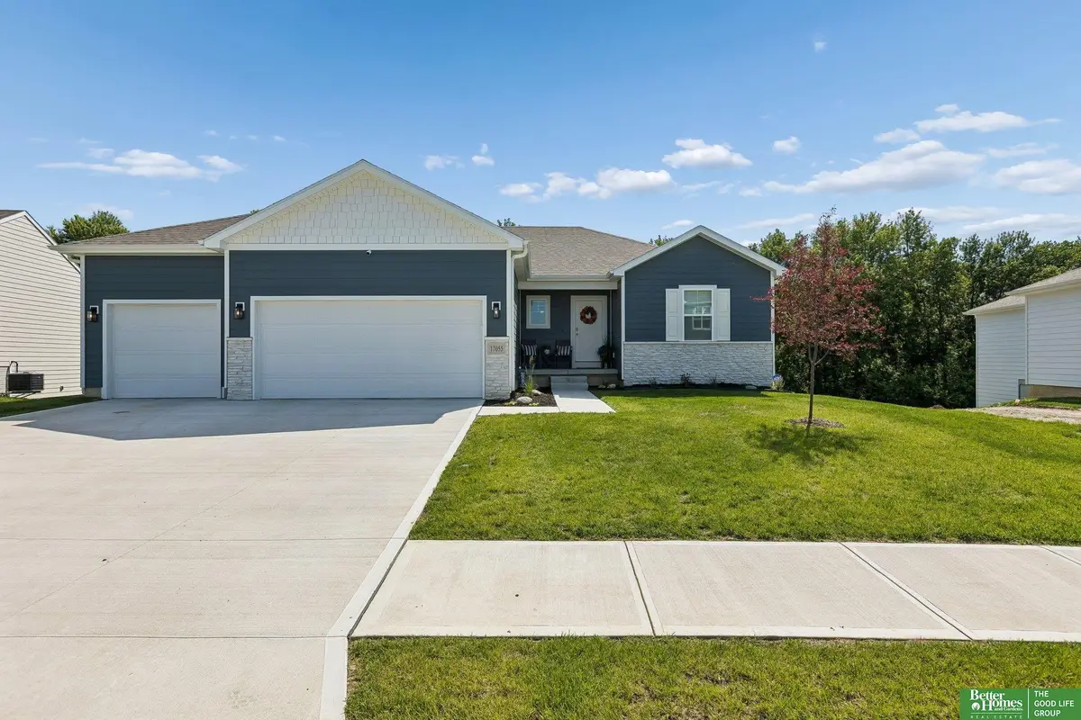 17055 Craig Street, Bennington, NE 68007 - #1