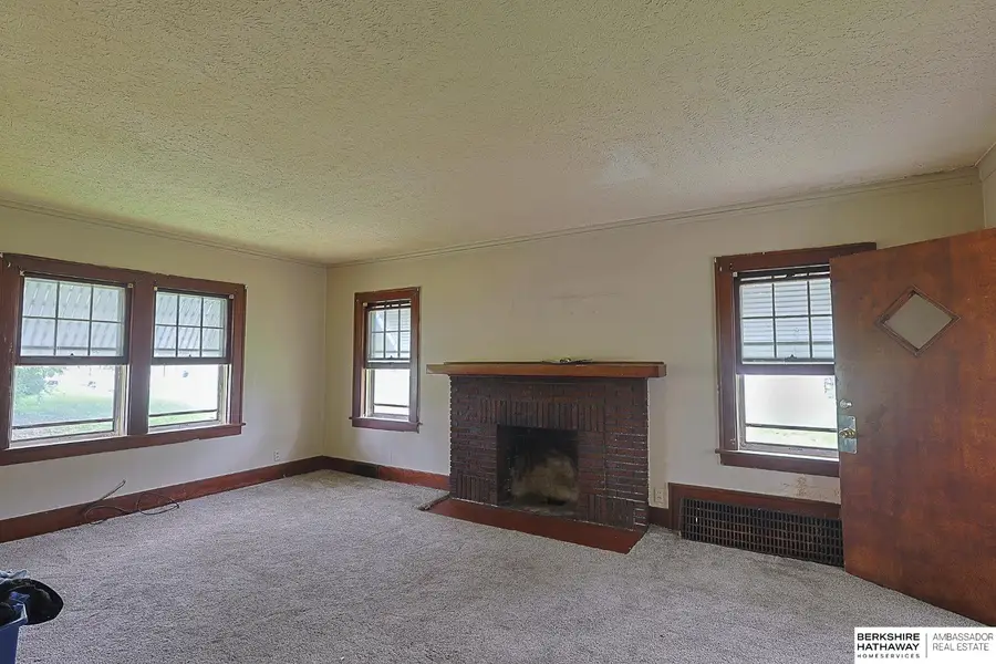 2873 Ellison Avenue, Omaha, NE 68111 - #2