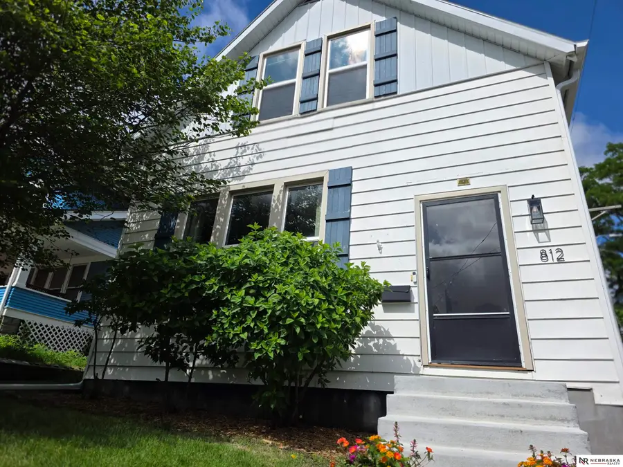 812 S 35th Avenue, Omaha, NE 68105 - #2