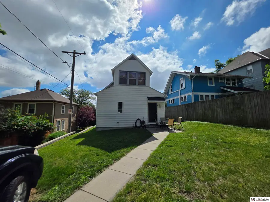 812 S 35th Avenue, Omaha, NE 68105 - #3