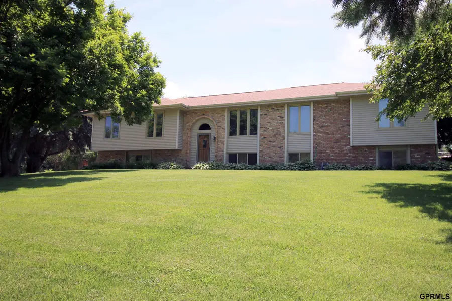 11219 Kentucky Road, Papillion, NE 68133 - #3