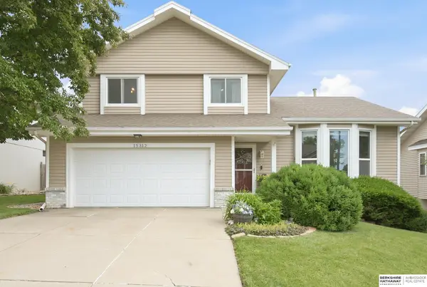 15312 Howe Street, Omaha, NE 68144