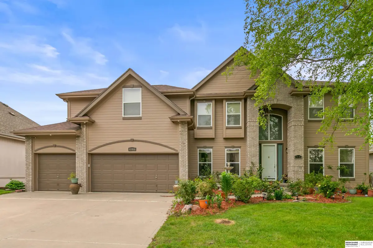 17451 Y Street, Omaha, NE 68135 - #1