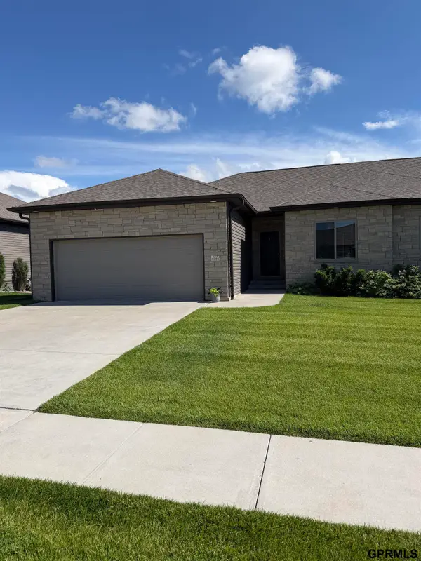 3723 Broadbear Road, Lincoln, NE 68516
