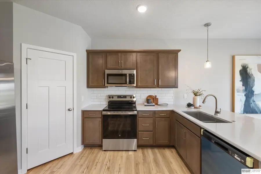 7921 N 94th Street, Omaha, NE 68122 - #2