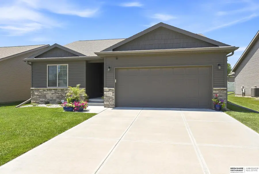 2714 N 202nd Street, Elkhorn, NE 68022 - #2