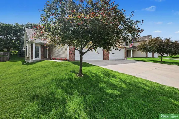7915 S 162nd Street, Omaha, NE 68136