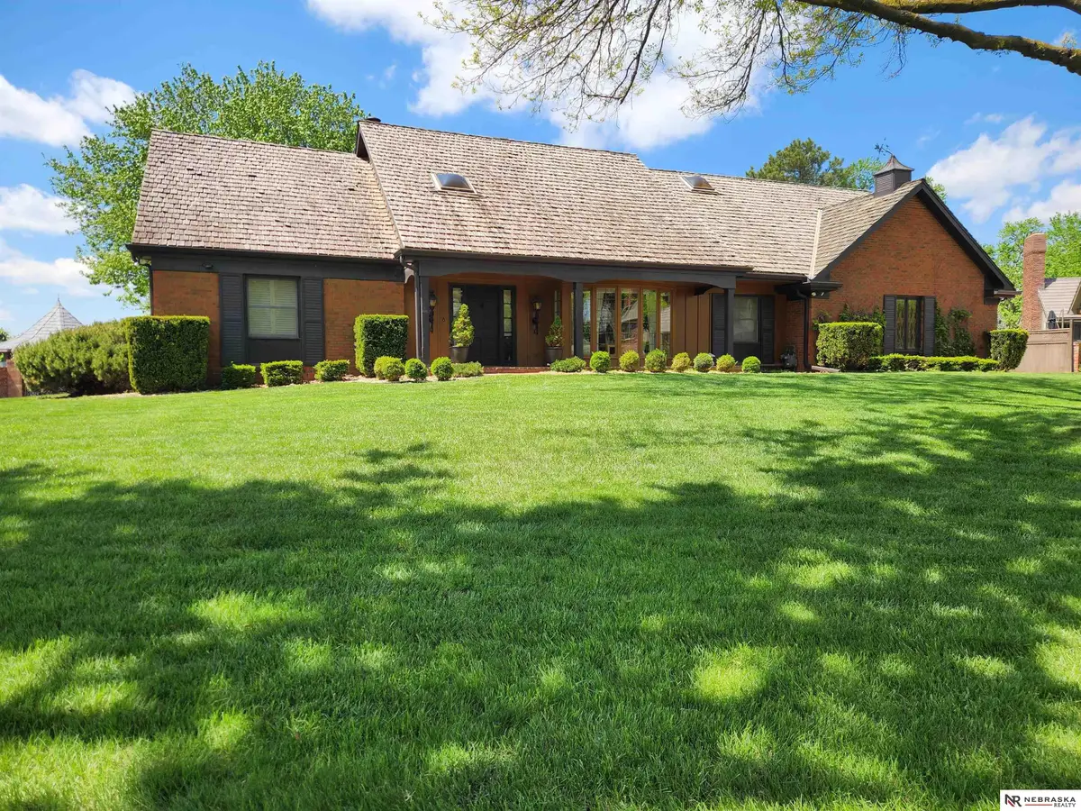 9937 Broadmoor Road, Omaha, NE 68114 - #1