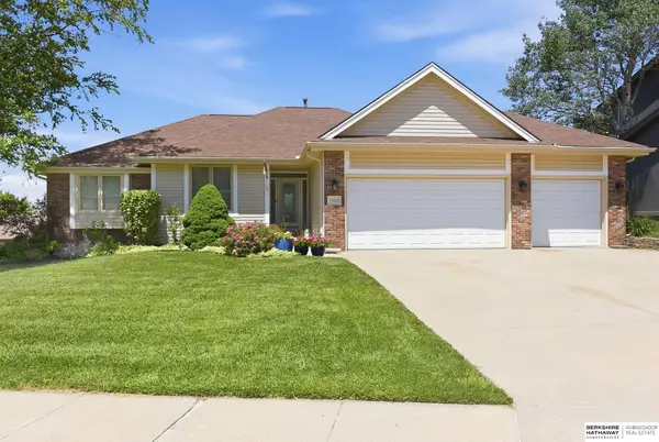 15520 Seward Street, Omaha, NE 68154