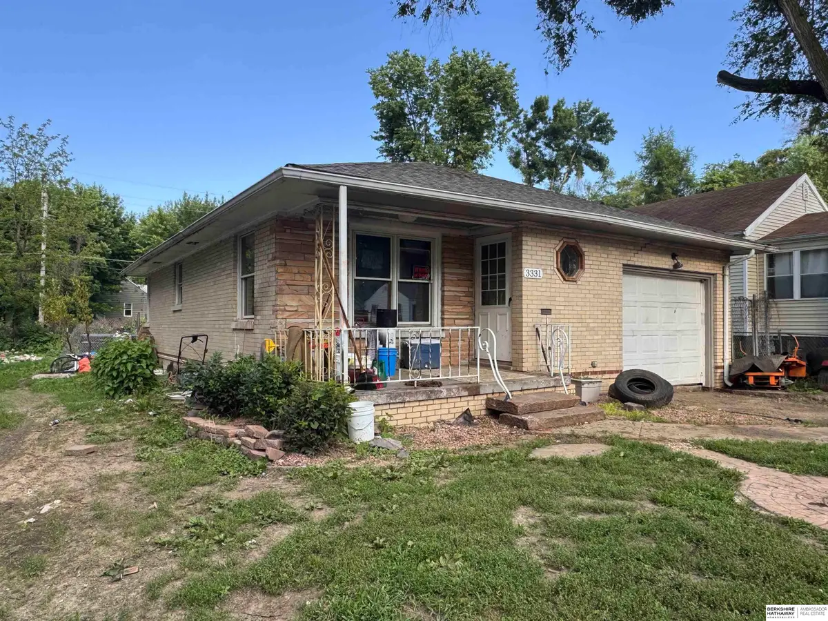 3331 N 40th Avenue, Omaha, NE 68111 - #1