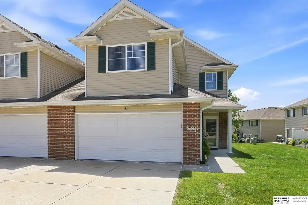 17563 Parker Plaza, Omaha, NE 68118 - #1