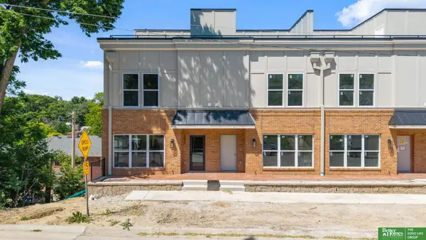 1026 S 33rd Street, Omaha, NE 68105