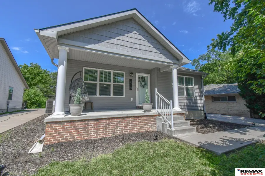 3313 S 40th Street, Lincoln, NE 68506 - #3