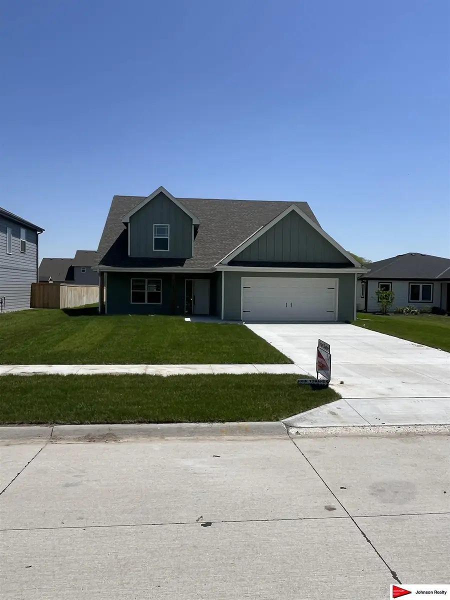 1201 S Lakewood Street, Valley, NE 68064 - #2