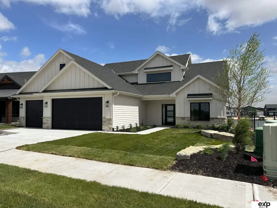28574 Jessie Circle, Valley, NE 68064 - #2