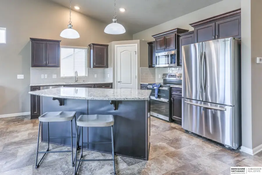 6642 Michael Circle, Papillion, NE 68046 - #2