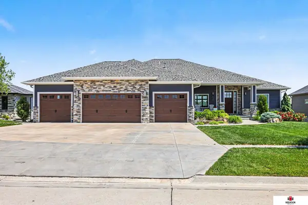 520 White Cap Bay, Lincoln, NE 68527