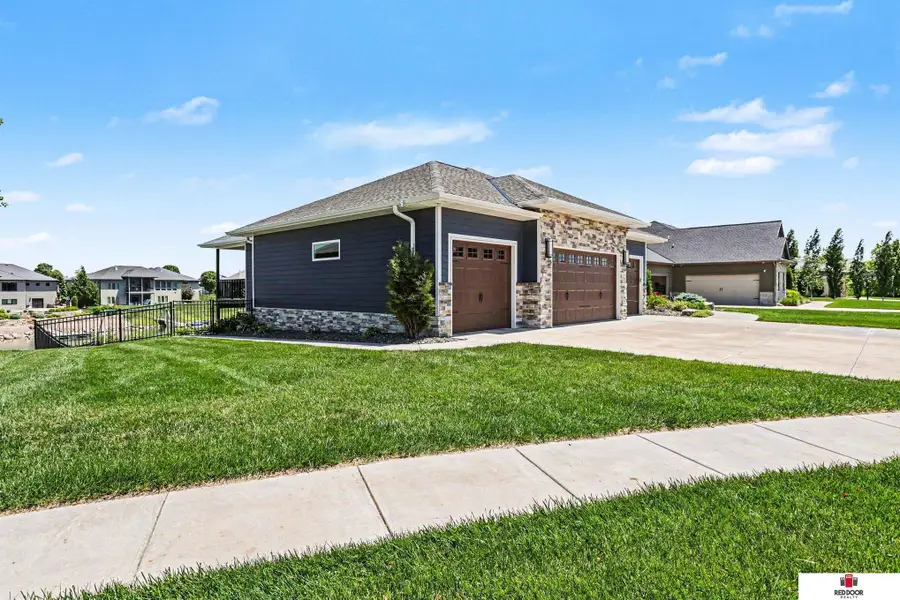 520 White Cap Bay, Lincoln, NE 68527 - #2
