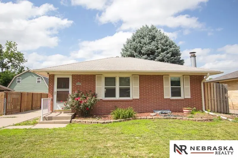 6920 Colfax Avenue, Lincoln, NE 68507 - #2