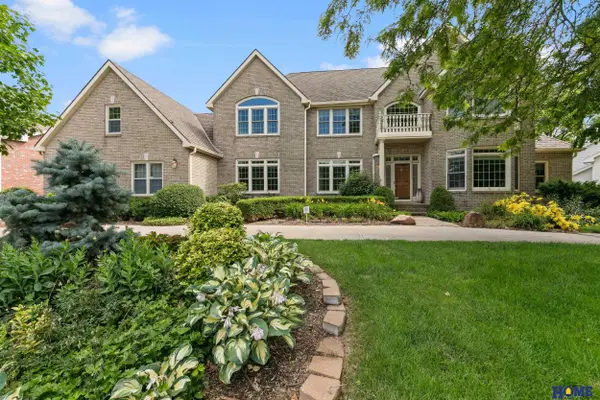 7401 Stevens Ridge Road, Lincoln, NE 68516
