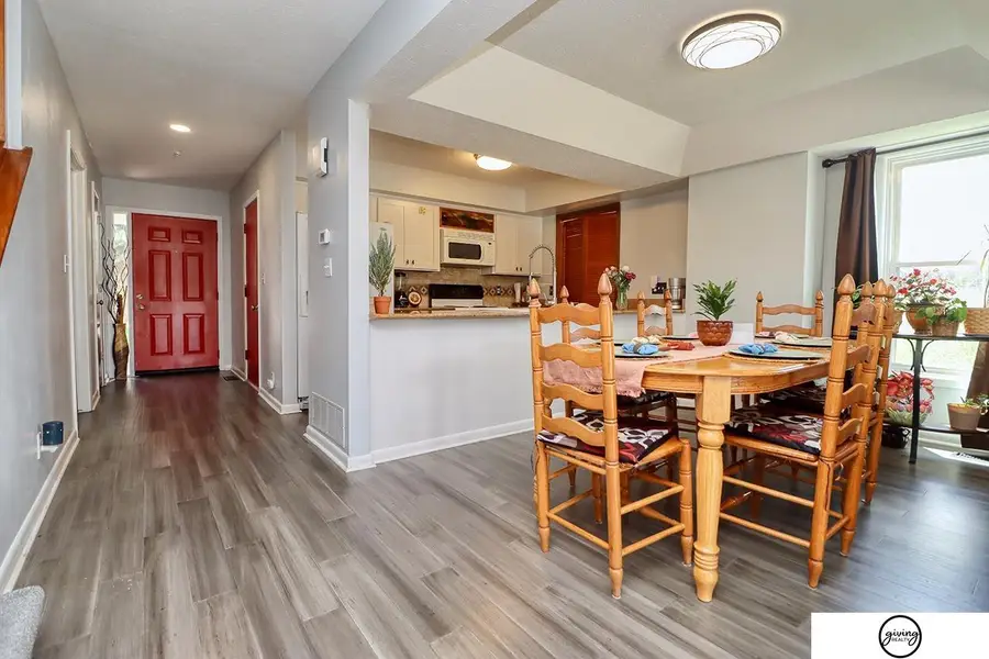5600 Fairacre Court, Lincoln, NE 68506 - #2