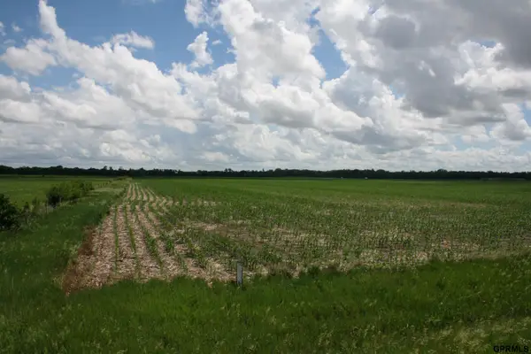 2346 Shagbark Drive, Milford, NE 68405