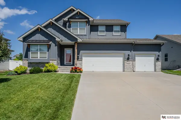 4211 S 213 Avenue, Elkhorn, NE 68022