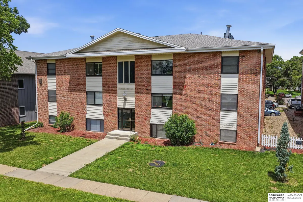 2430 Q Street, Lincoln, NE 68503 - #1