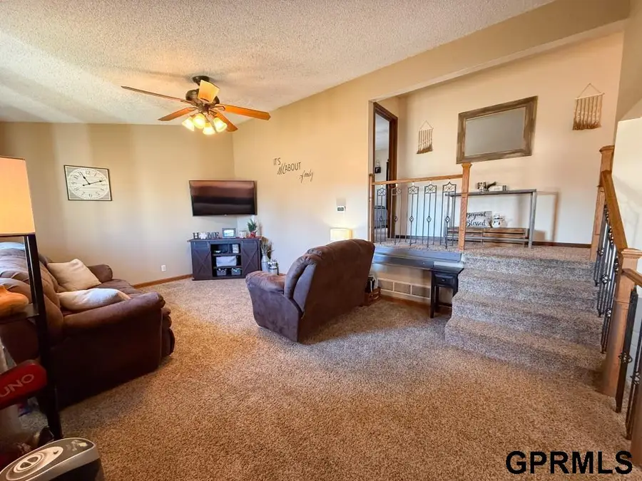 1407 Wade Street, Lexington, NE 68850 - #3