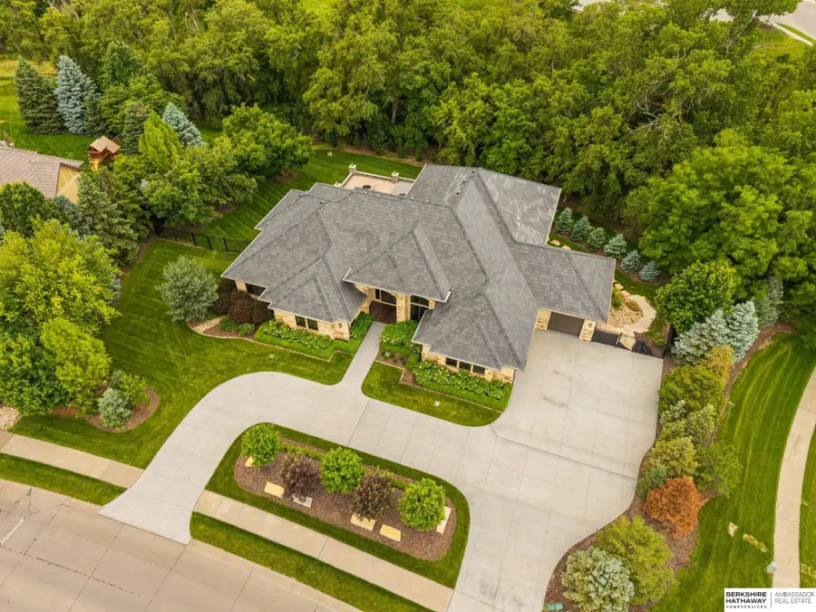 17445 Valley Drive, Omaha, NE 68130 - #2