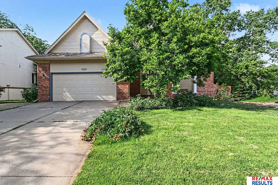 1022 Sherwood Lane, Papillion, NE 68046 - #3