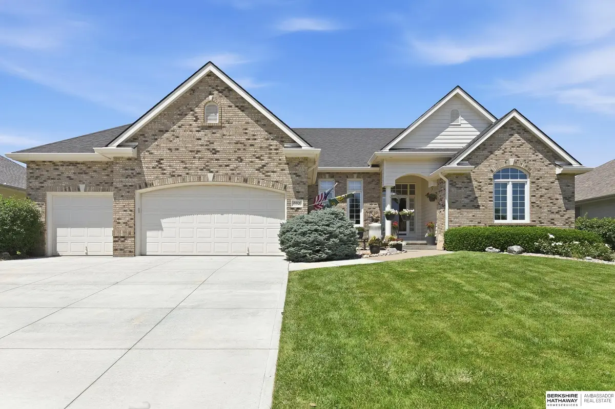 9406 Granville Parkway, La Vista, NE 68128 - #1