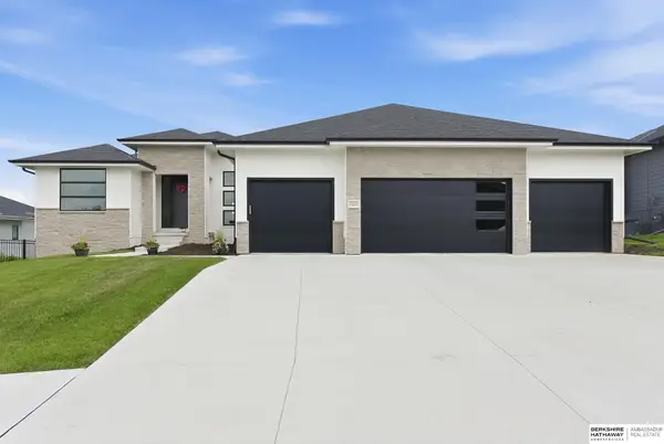 11355 S 190th Street, Gretna, NE 68028