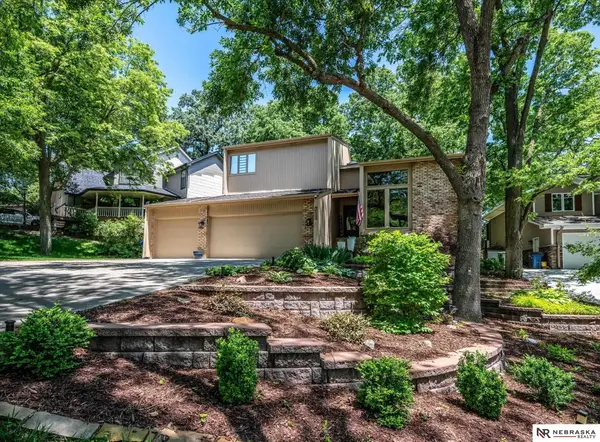 1011 Day Drive, Bellevue, NE 68005