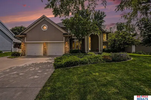 503 W Centennial Drive, Papillion, NE 68046