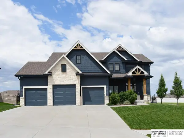 11512 S 117 Street, Papillion, NE 68046