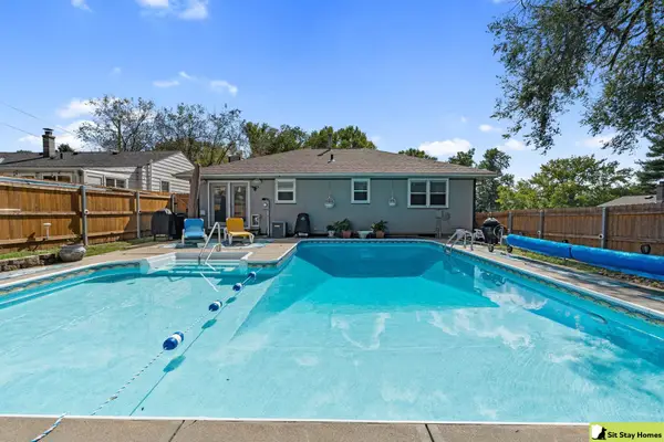 5210 Pine Street, Omaha, NE 68106